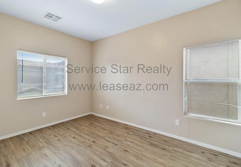 14916 N 177th Ave — Photo 10