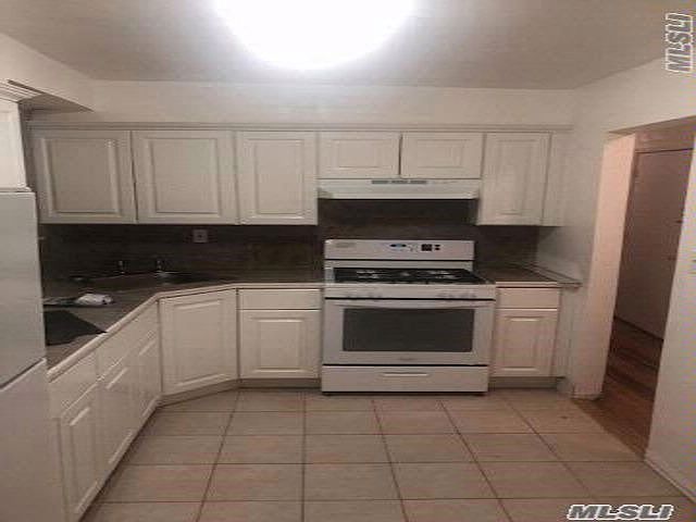 2nd image of 8508 Parsons Blvd