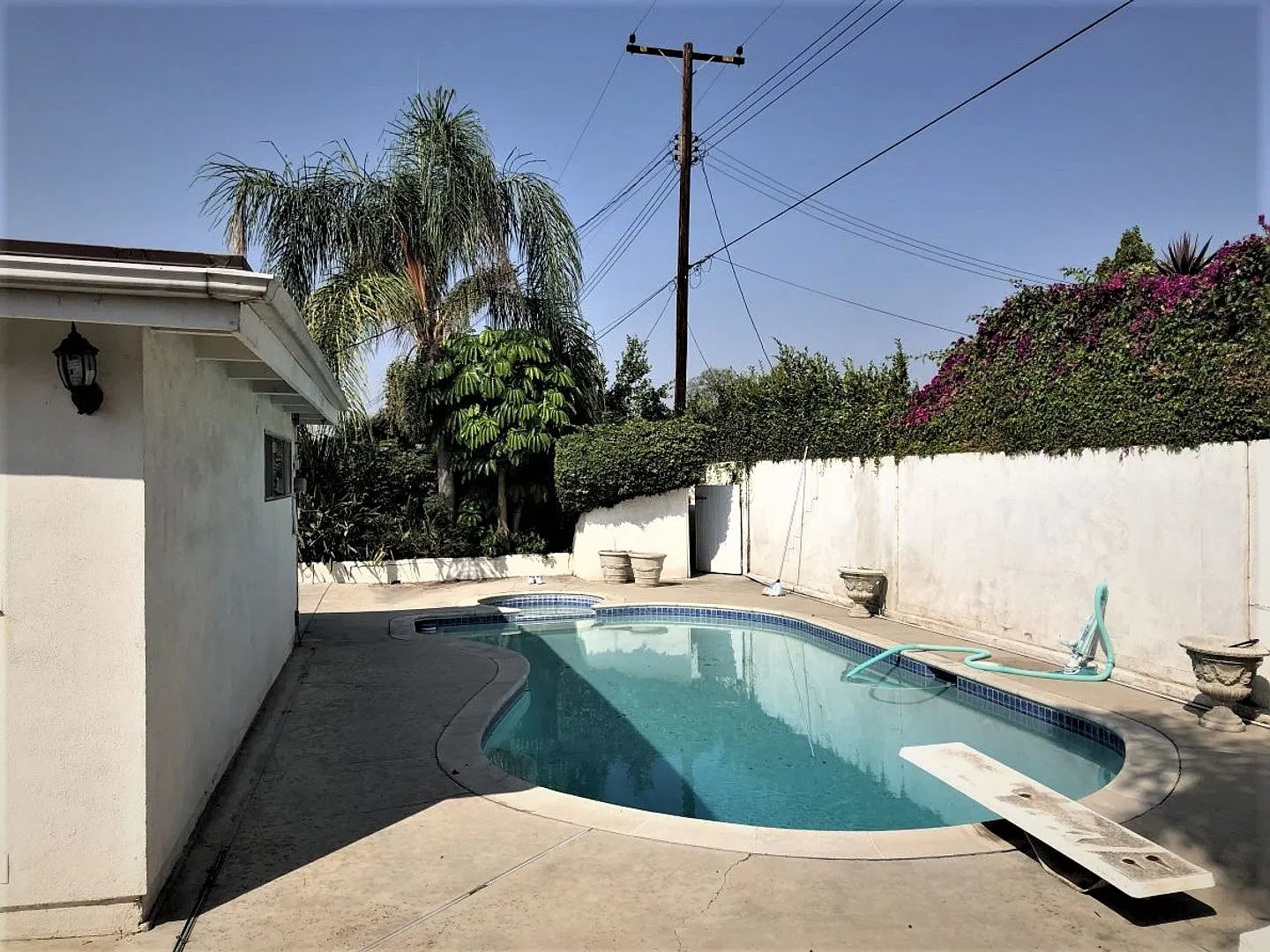 4 Bed 2 Bath Home in Orange! — Photo 1