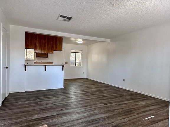 5th image of 121 N Gateway Blvd #54