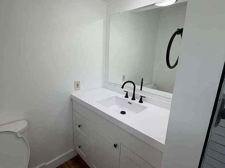 721 Wayland Dr — Photo 22
