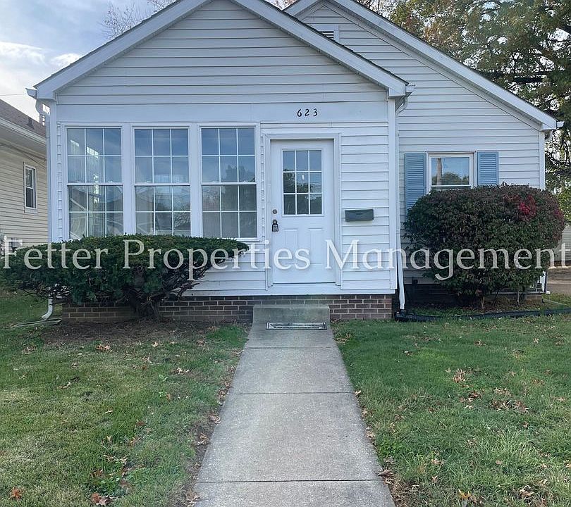 1st image of 623 S Rotherwood Ave