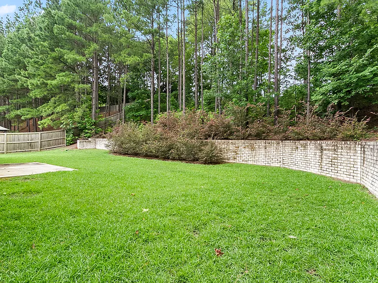 4200 Churchill Ln — Photo 5