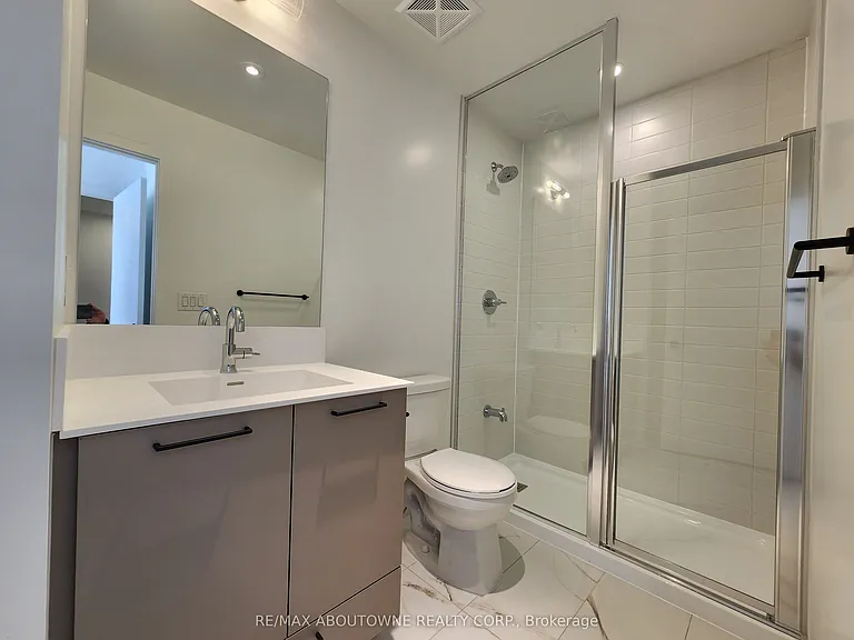 20 Lagerfeld Dr #12 — Photo 22