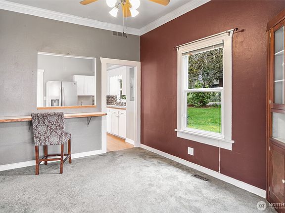 5th image of 4604 105th Street E