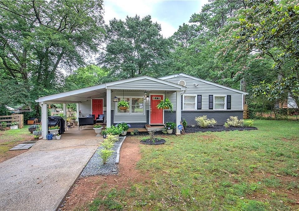 1st image of 26 Mockingbird Dr