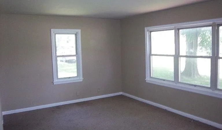 6608 NW Prairie View Rd — Photo 5