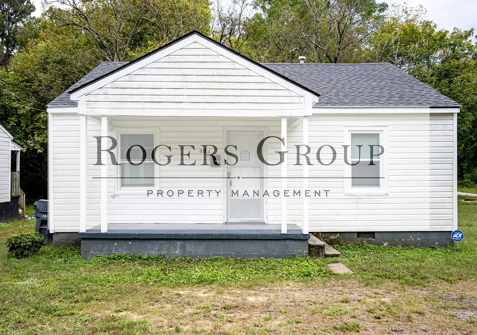 2 bed, 1.0 bath, 780 sqft, $700 — Photo 1