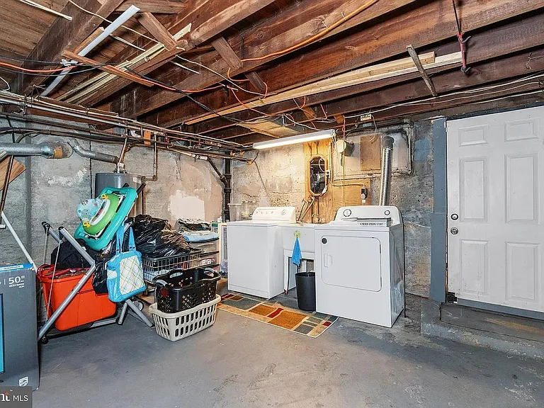 258 Birch Ave — Photo 12
