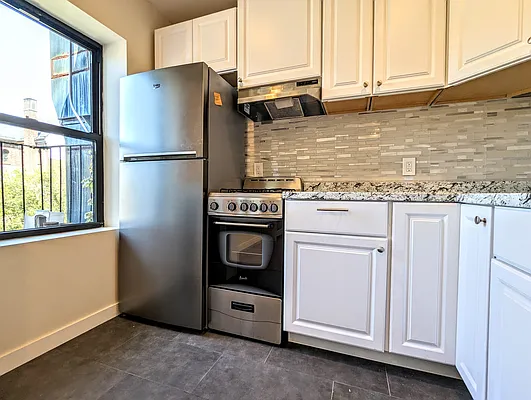 Rented by Platinum Properties | media 9