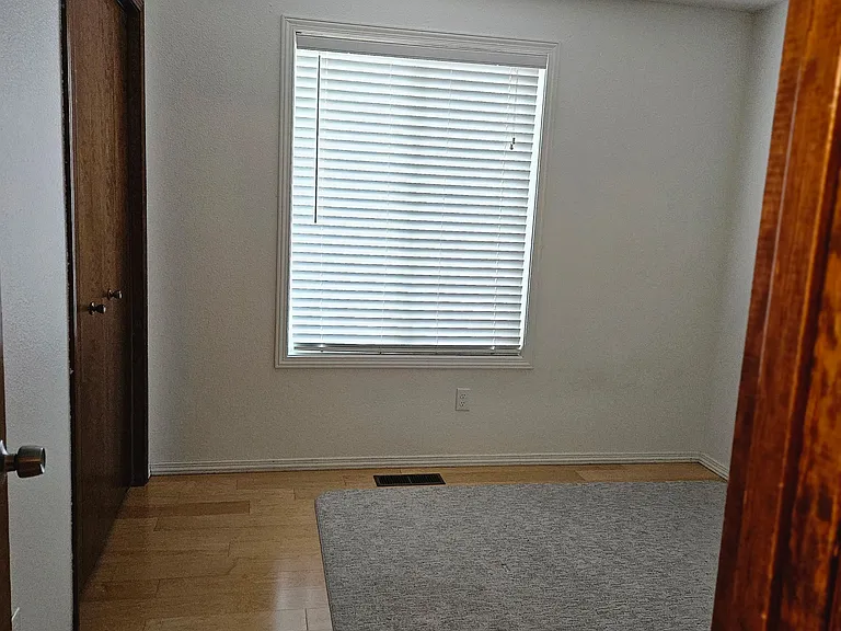 3048 NW Thistle Pl — Photo 15