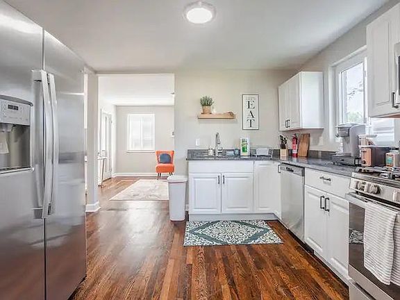 2nd image of 3866 Kilbourne Ave #1
