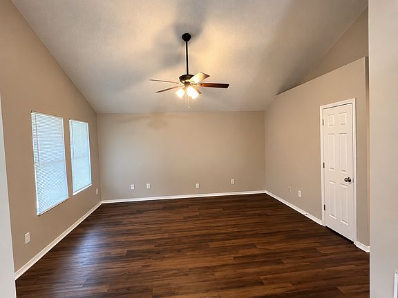5th image of 2464 S Temple Ave