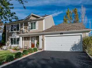 1187 Pin Oak Trl, Aurora, IL 60506