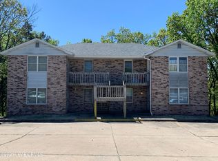 3813 Candlelight Dr, Jefferson City, MO 65109