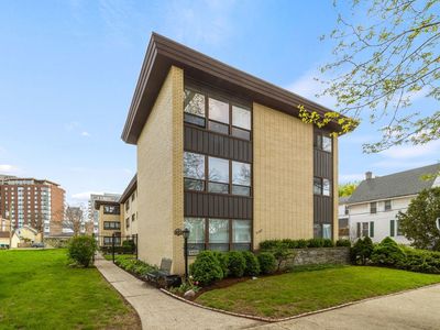 1127 Erie St APT 1A, Oak Park, IL, 60302