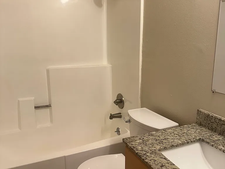 105 Wilbur Ave #8 — Photo 12