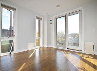 215 Powers St #3B, Brooklyn, NY 11211