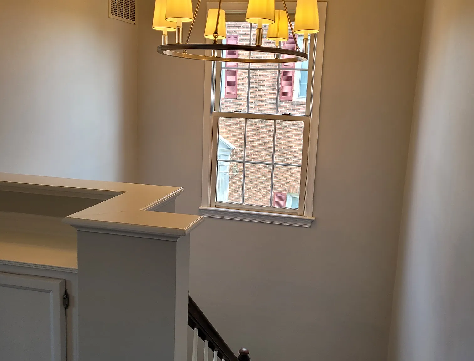 1 bed, 2300 sqft, $1,400 — Photo 4