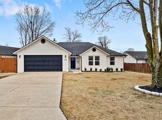 1302 NW K St, Bentonville, AR 72712