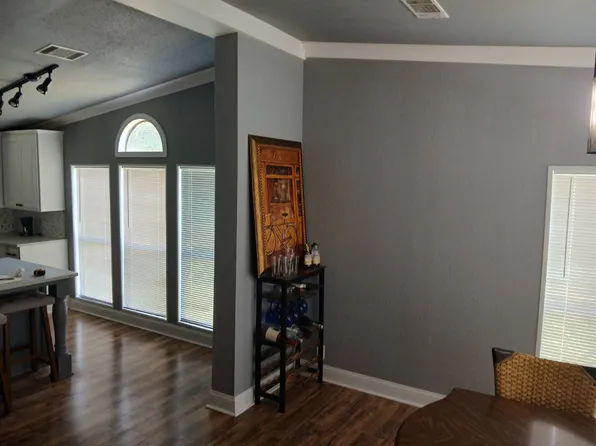 3422 Oak Hill Dr, Granbury, TX 76048