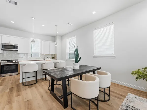 1806 Elysian St, Houston, TX 77026