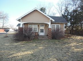 3rd image of 1202 W 2nd St