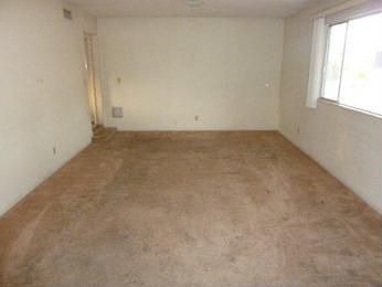 4th image of 7630 N 33rd Dr