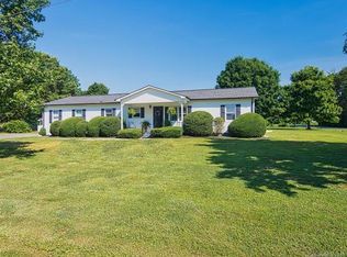 3966 Peach St, Newton, NC 28658
