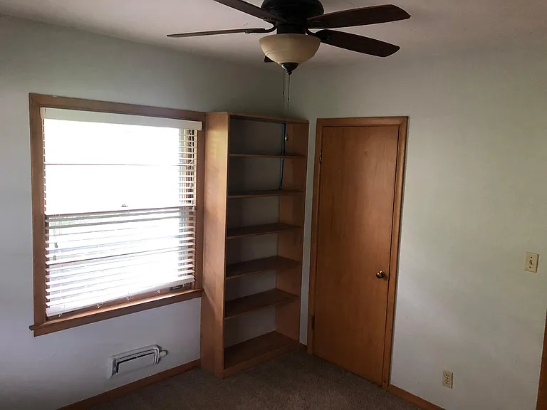 1025 W Lombard St — Photo 10