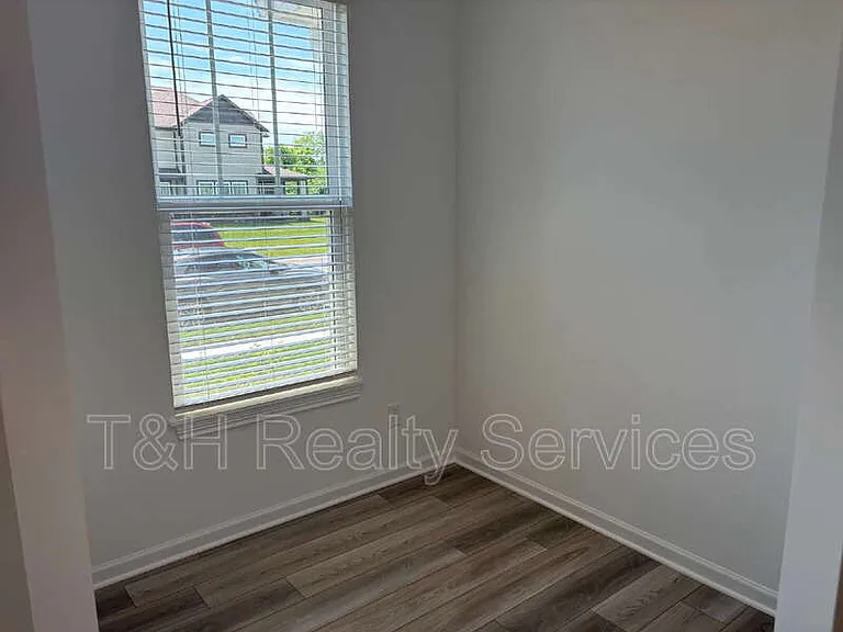 5790 Arcade Blvd — Photo 13