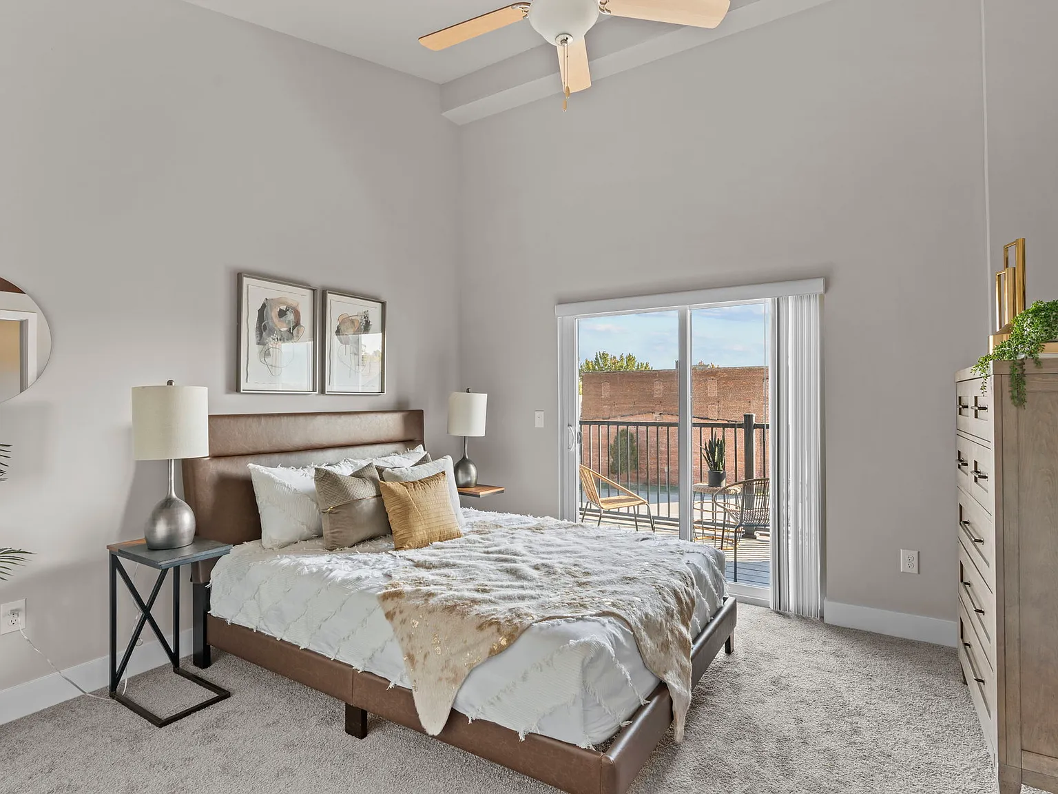 2 bed, $1,549 — Photo 3