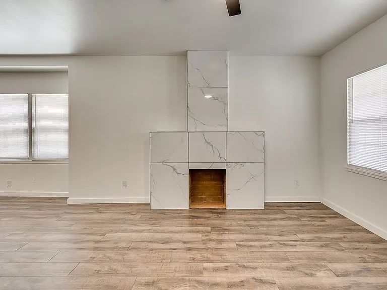 1324 NE 8th St — Photo 6