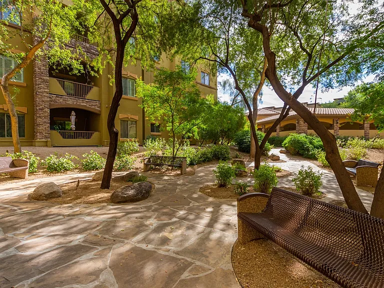 5450 E Deer Valley Dr — Photo 29