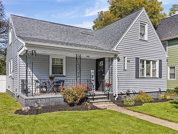 3rd image of 60 Gray St