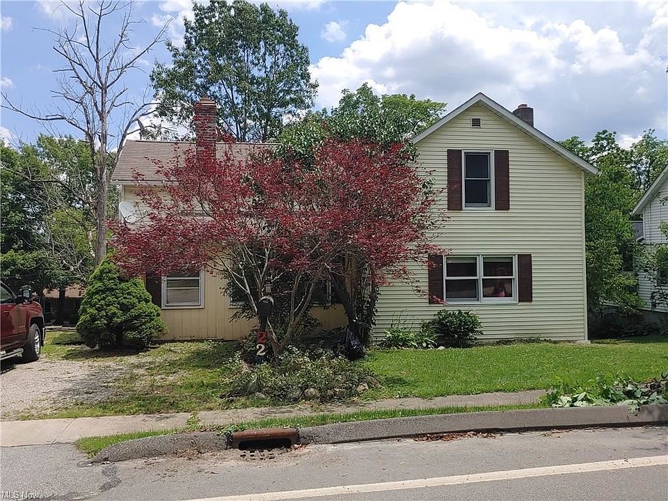 1st image of 221 E King St