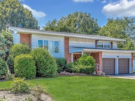 3rd image of 1 Sullivan Dr