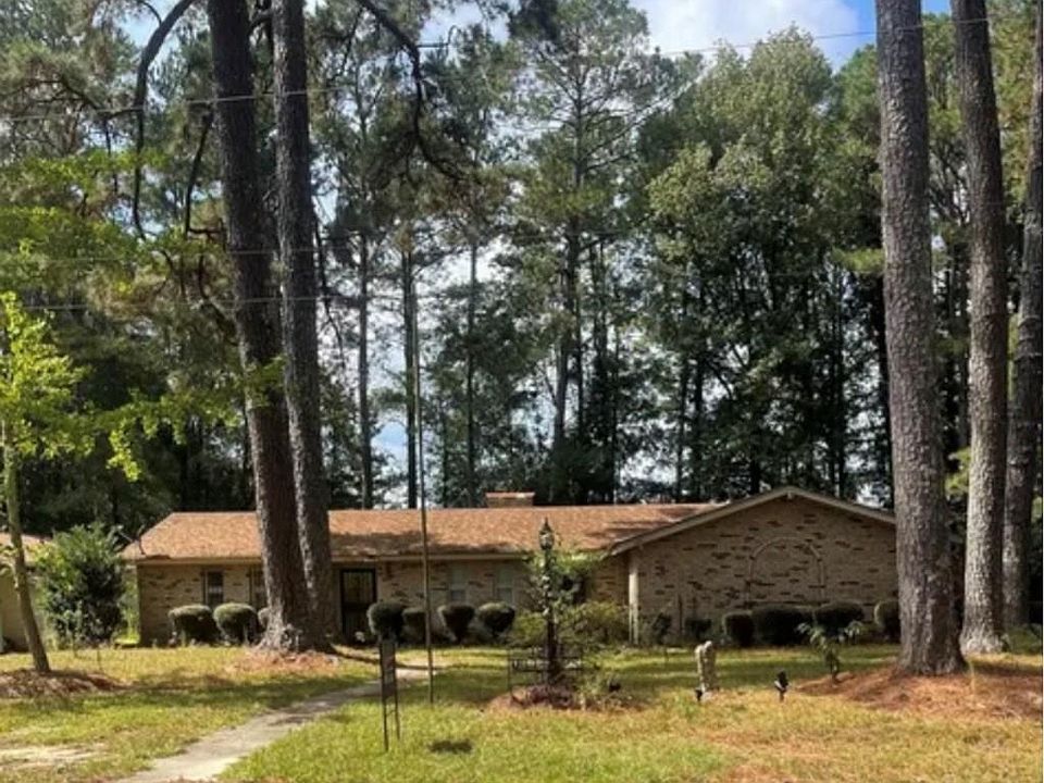 1st image of 3844 Millsaps Dr