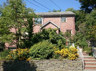 16 Goodnough Rd, Brookline, MA 02467