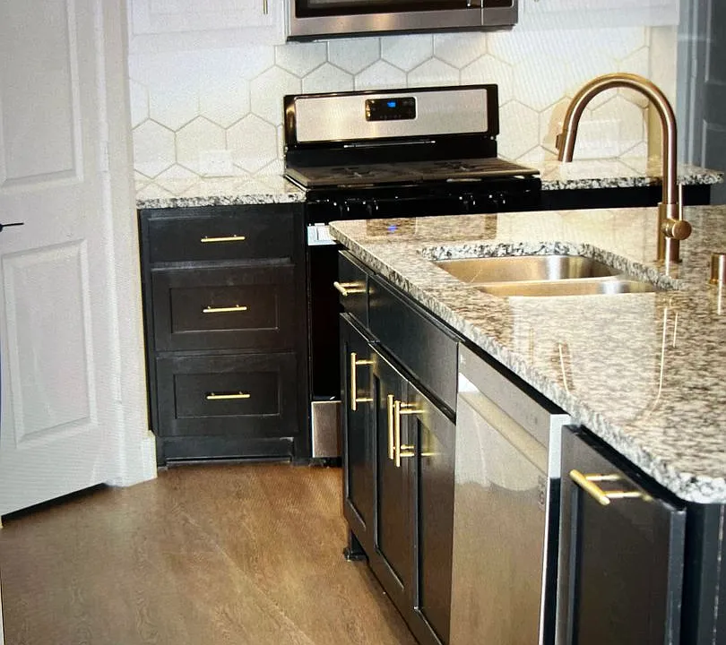 7220 Merlot Pl