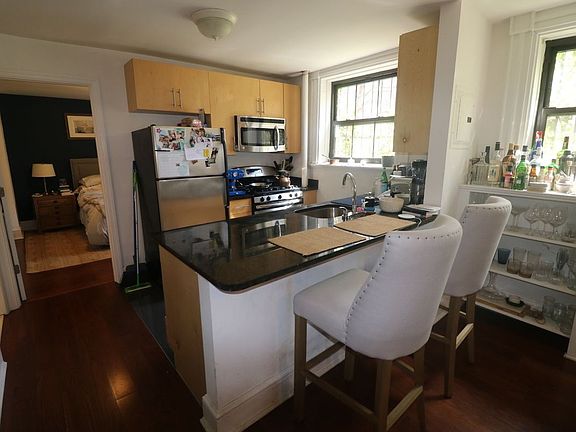 2nd image of 129 E 10th St APT 11