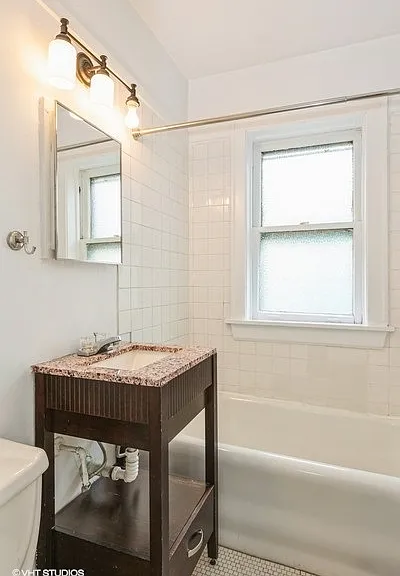 4443 N Wolcott Ave #3E — Photo 9