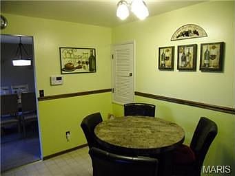5th image of 11344 Amboy Ln