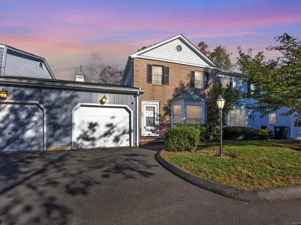 204 Jamestown Road #204, Stratford, CT 06614