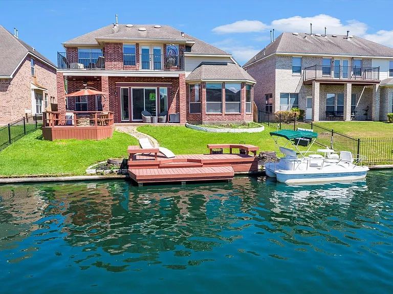 18011 Darling Point Ct — Photo 10