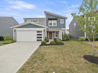 4889 Amber Crossing Dr, Columbus, OH