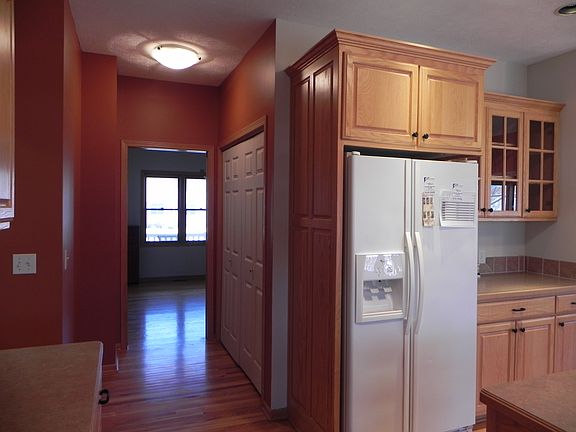 5th image of 10150 N 149th St