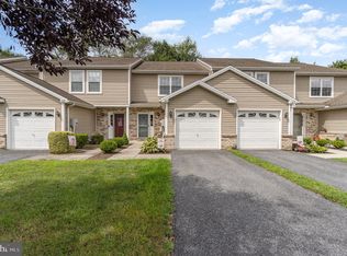 225 Autumn Woods Ct, Dillsburg, PA 17019