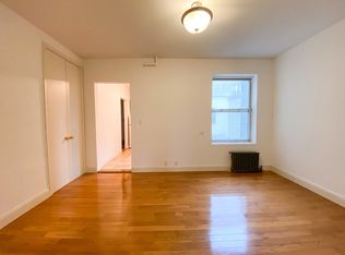 25-95 45th St #5, Astoria, NY 11103
