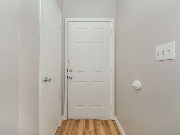 3rd image of 1607 NW 4th St
